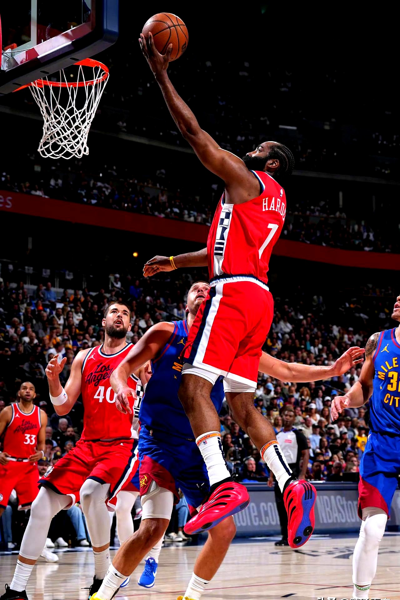 爱游戏体育入口-内马尔重要时刻刷新纪录，快船带队取胜！-爱游戏体育入口